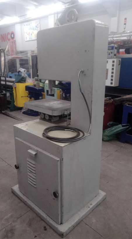 Serra Fita Vertical Ronemak AC 200