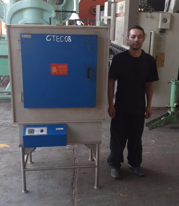 Estufa com circulação de ar MA 035