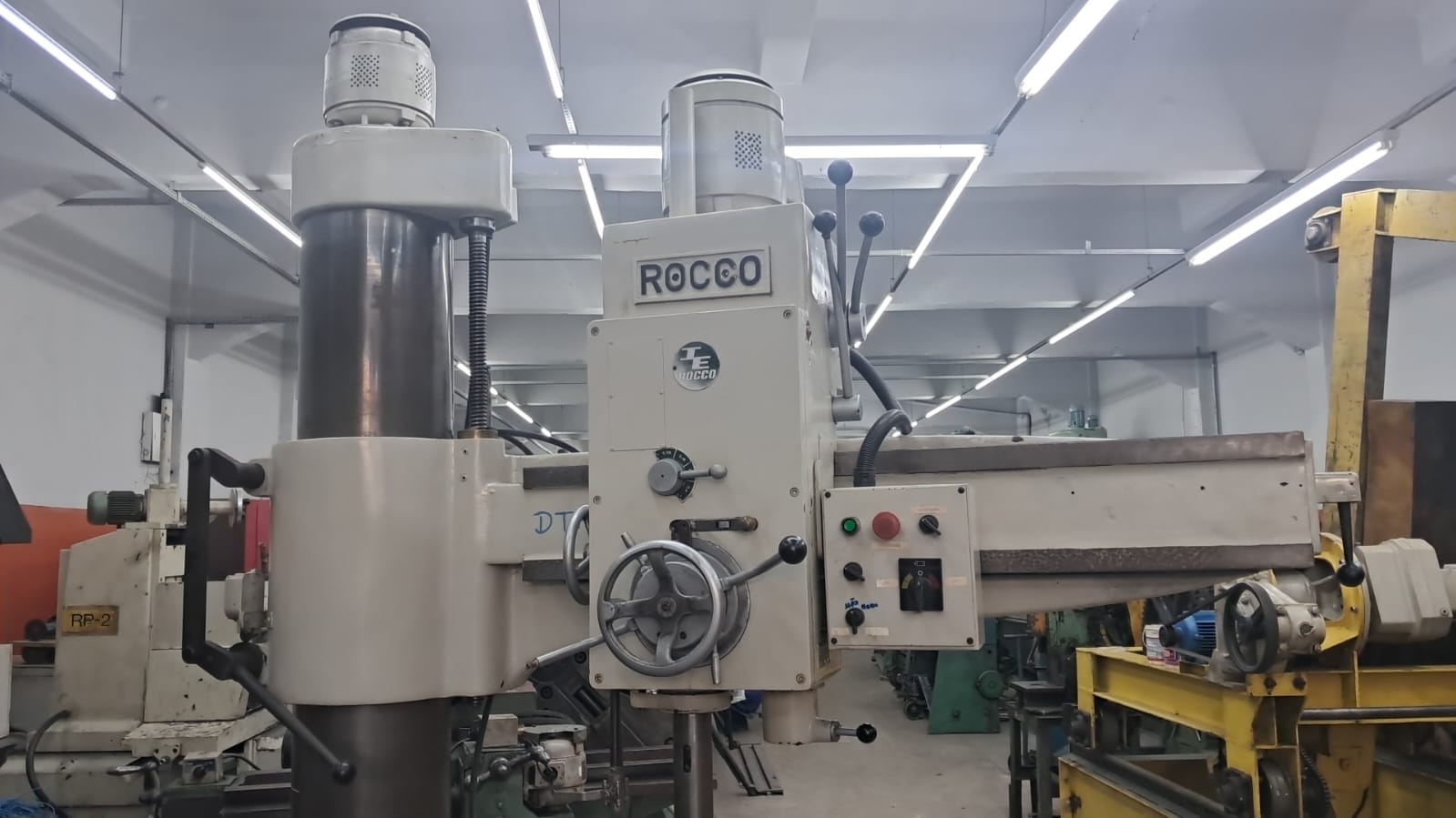 Furadeira Radial Rocco R-35 - Imagem 7