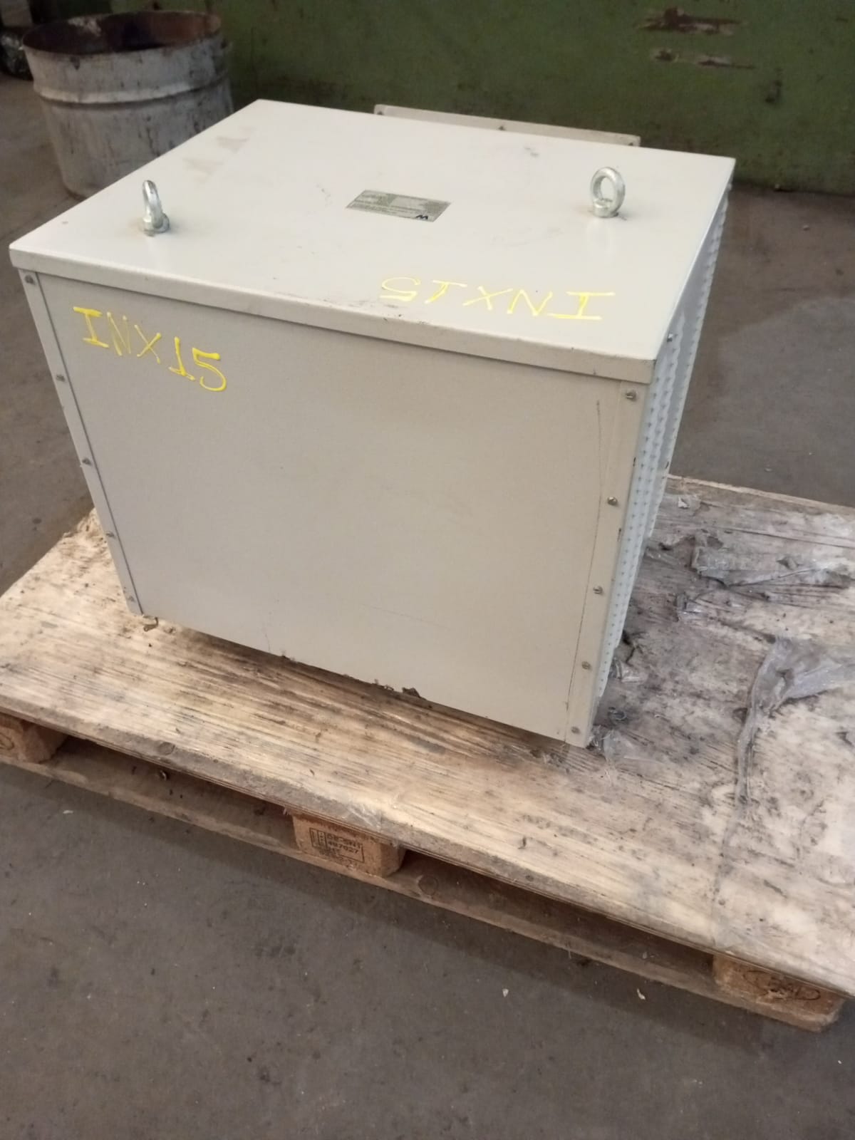 Transformador Trifásico Isolador 220/440 V