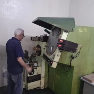 Projetor de Perfis Titanus 6/5 Microtecnica