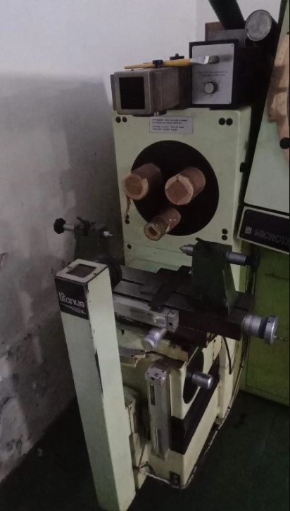 Projetor de Perfis Titanus 6/5 Microtecnica - Imagem 3