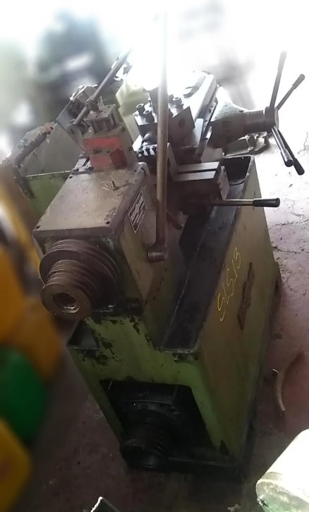 Torno Revólver Xervitt 1.1/2" com alimentador - Imagem 3