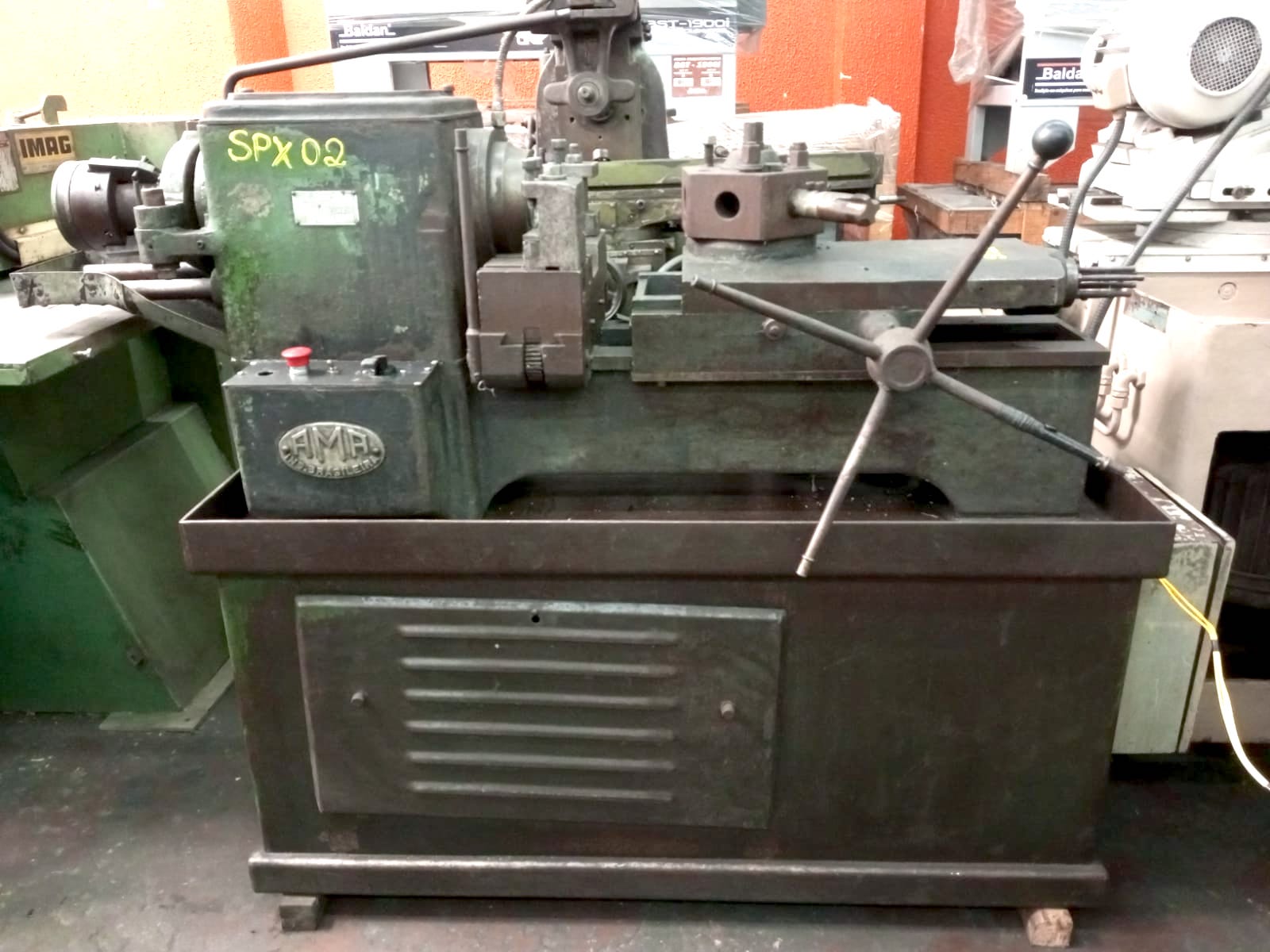 Torno Revólver AMA TR-5 passagem 2.½"