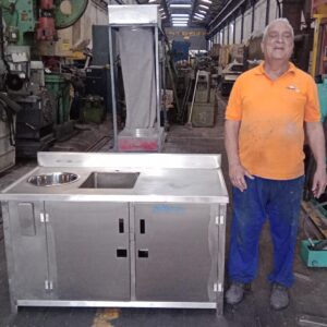 Pia com gabinete de inox - Imagem 3